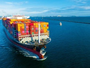 Заощадьте на доставці товарів: Як розрахувати вартість морської перевезення з Китаю до України
